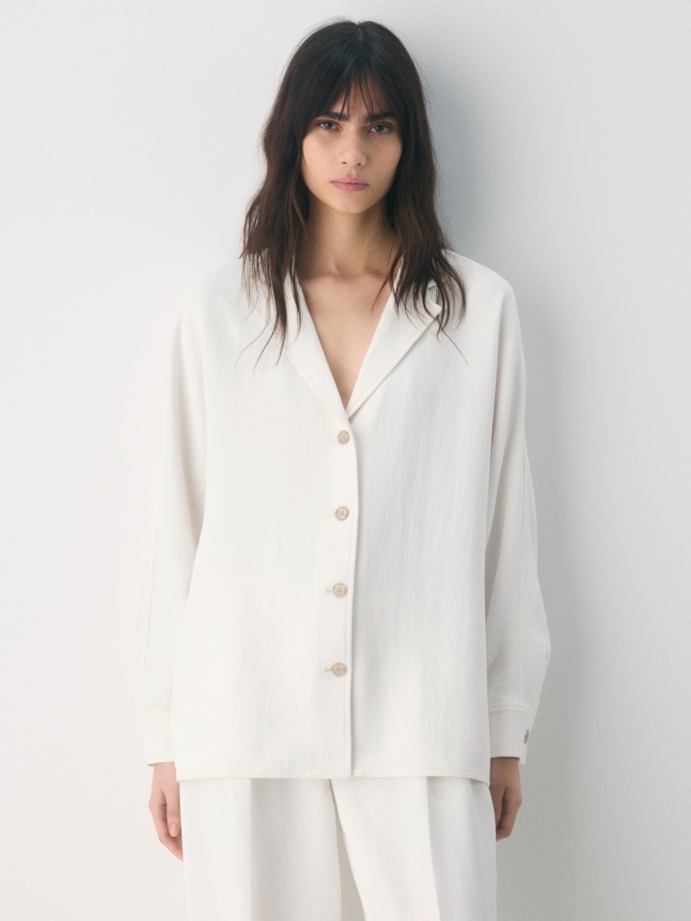 Aritzia Wilfred freeform shirt Flowy Button-Up Size XSmall White top women's